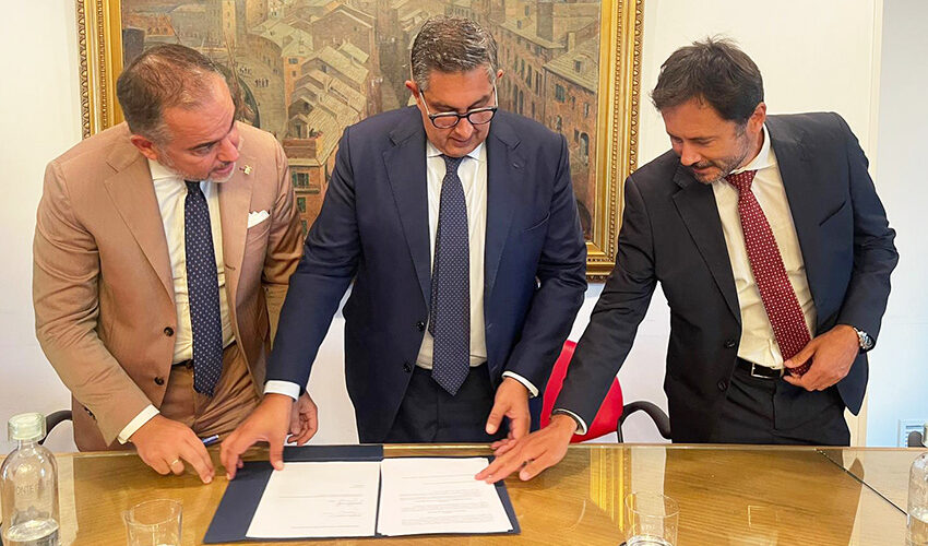 Industria, a Savona firmato l’accordo di programma per l’area di crisi complessa
